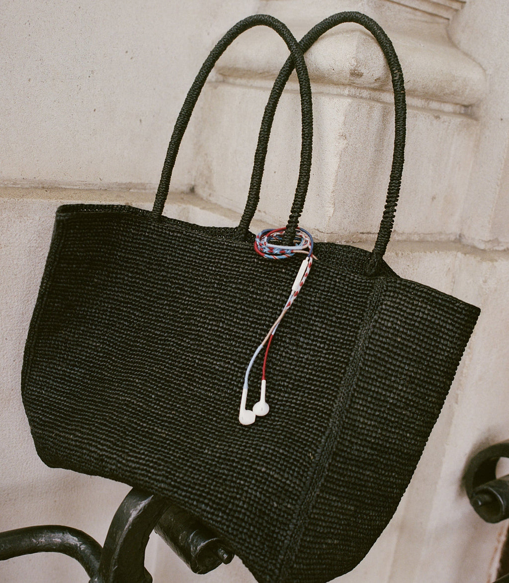LE POM POM & DÔEN HEADPHONES -- BLUE BURGUNDY STRIPE